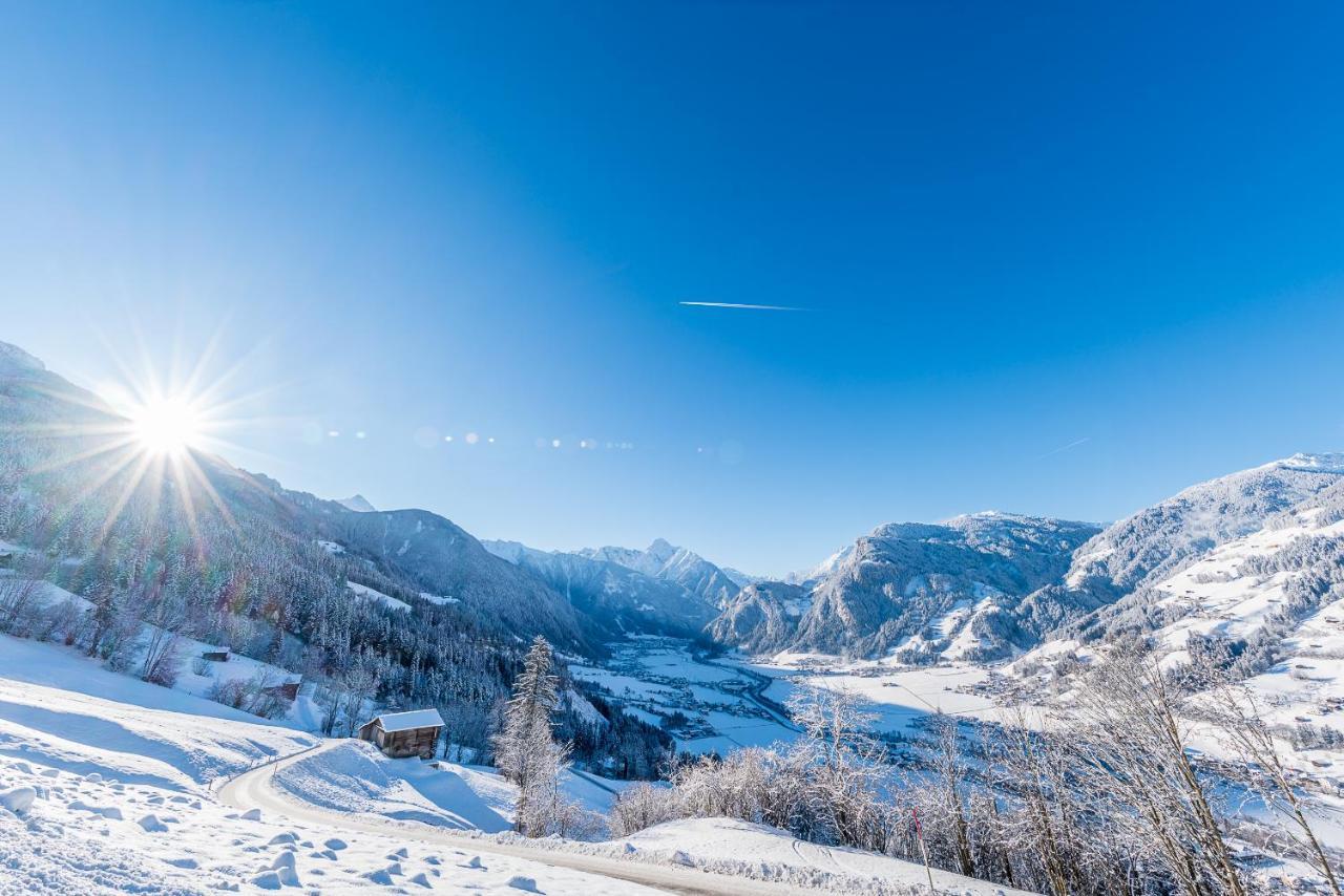 Hotel-Garni Almhof Mayrhofen Exterior photo